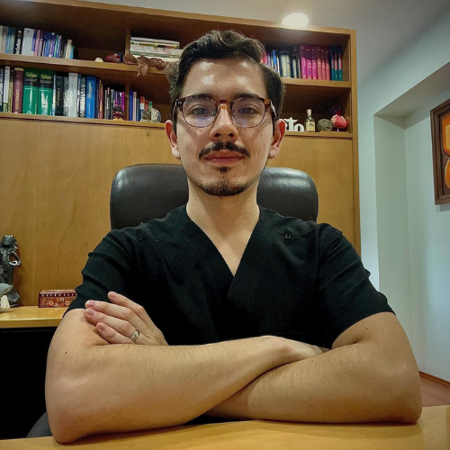 Dr. Carlos Alejo Dattoli García, especialista en Cardiología, Ecocardiología y Rehabilitación Pulmonar