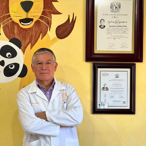 Dr. José Luis Aguilar Herrera, especialista en Pediatría